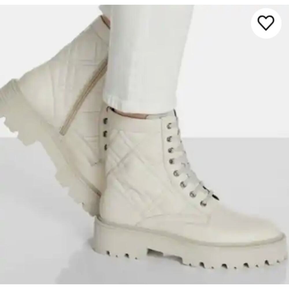 La Canadienne Yasmine Leather Bootie Natural White Size 39 EU 8 US New